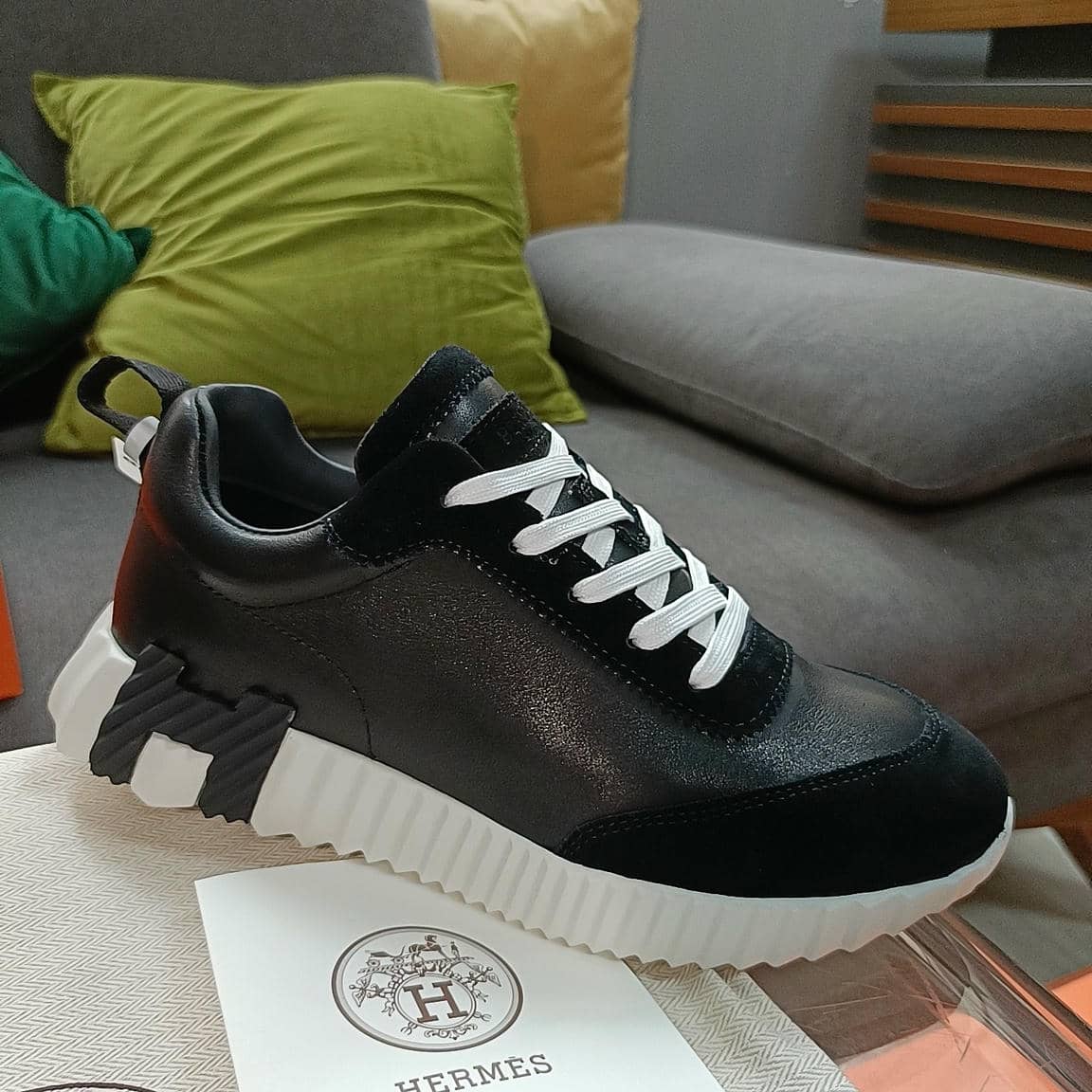 Hermes Sneaker H-114